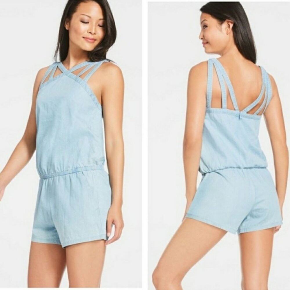FABLETICS Liza Chambray Strappy Powder Blue Romper MEDIUM Pockets Casual